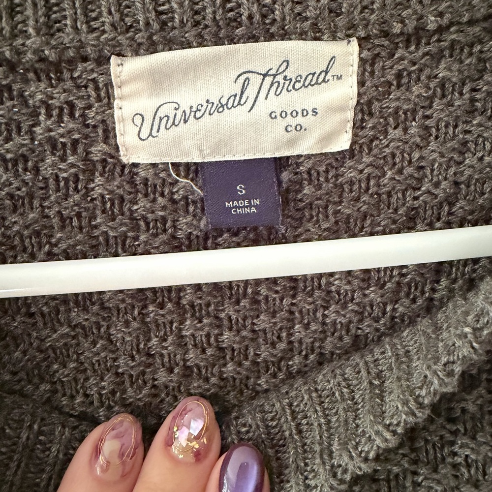 Universal Thread Women's Textured Gray Sweater - Picture 3 of 3